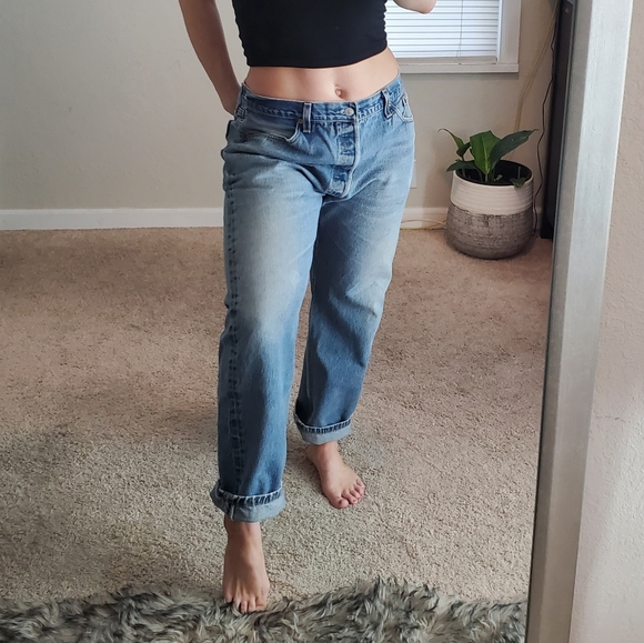 Levi's 37 waist Clearance